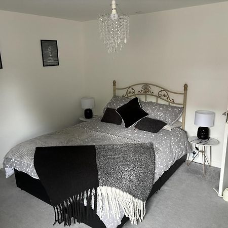 Apartmán 2 Bed-Sleeps 4-Sea View-Pet Friendly-Parking Llanelli Exteriér fotografie