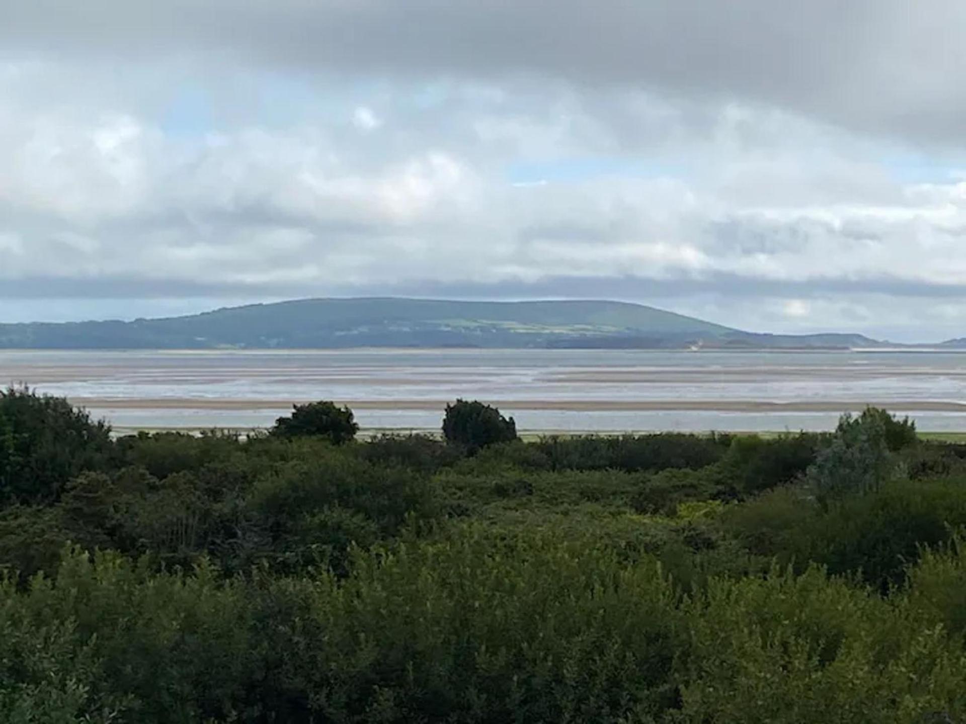 Apartmán 2 Bed-Sleeps 4-Sea View-Pet Friendly-Parking Llanelli Exteriér fotografie